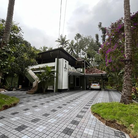 Maliyeckal Homestay มุนนาร์ ภายนอก รูปภาพ
