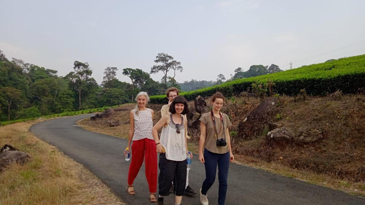Maliyeckal Homestay มุนนาร์ ภายนอก รูปภาพ