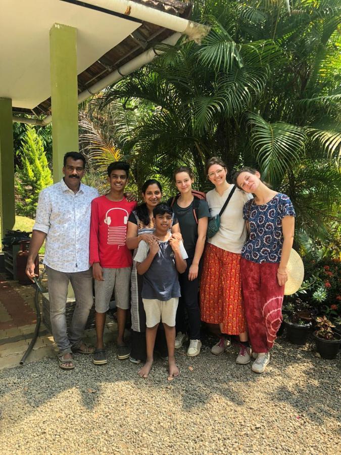 Maliyeckal Homestay มุนนาร์ ภายนอก รูปภาพ