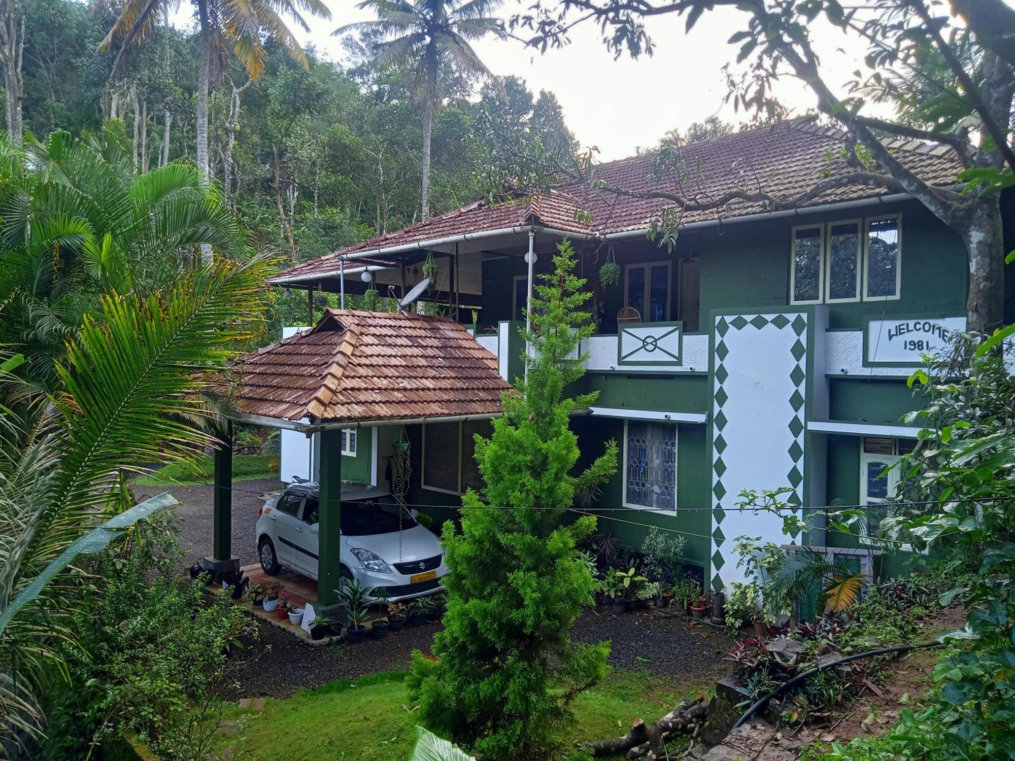 Maliyeckal Homestay มุนนาร์ ภายนอก รูปภาพ